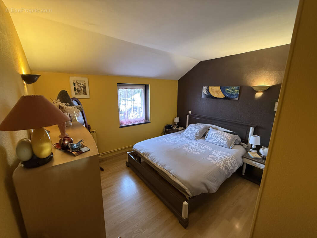 Maison à SAINT-MARCEL-EN-MURAT