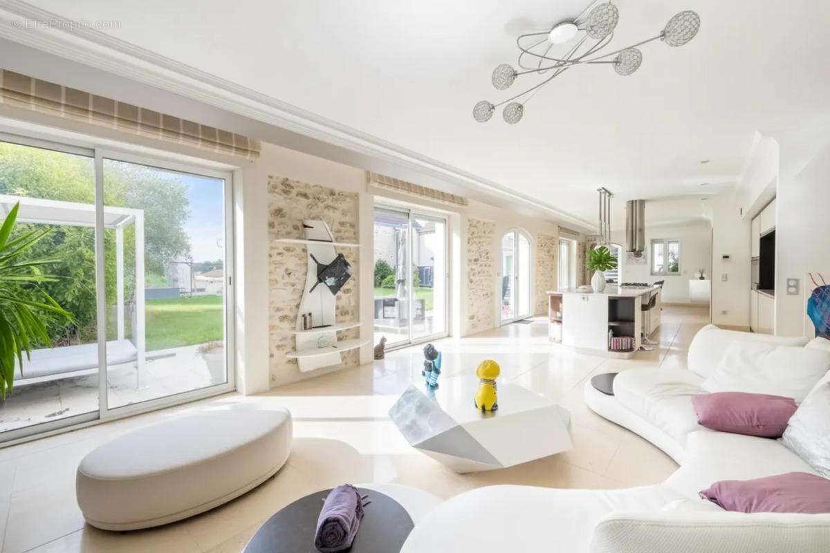 Maison à BREUIL-BOIS-ROBERT