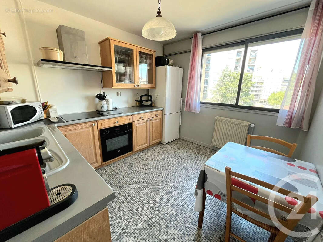 Appartement à VILLEURBANNE