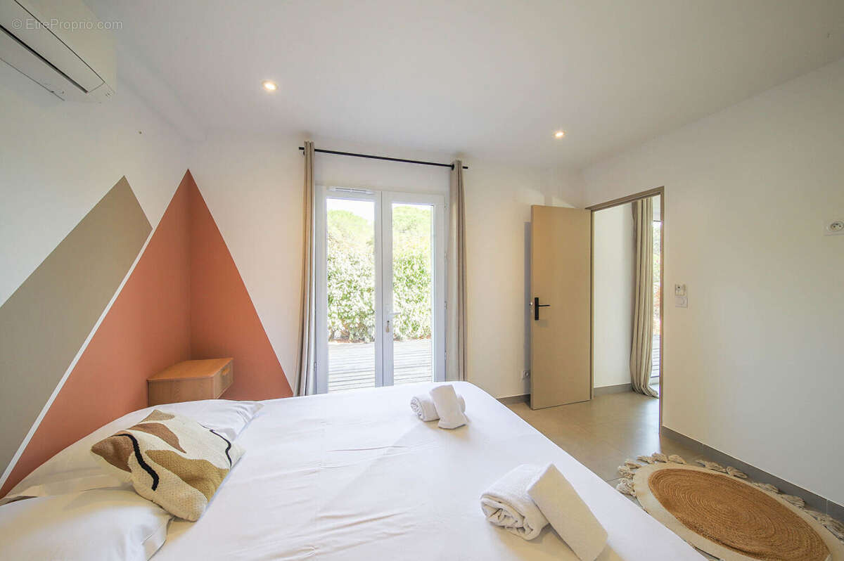 Maison contemporaine avec piscine Porto Vecchio - photo 14