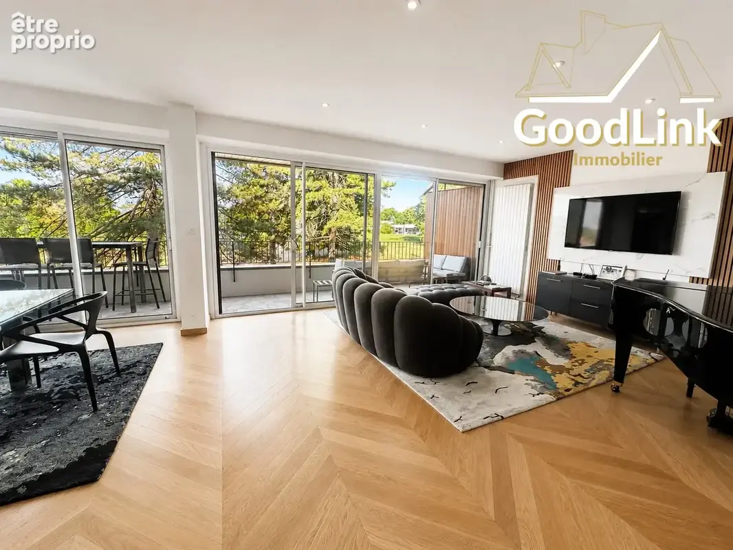 Appartement 111 m² à Le Coudray-Montceaux  - photo 4
