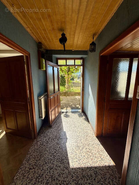 Maison à LA SOMMETTE