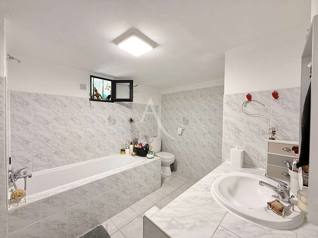 Appartement à NOGENT-SUR-MARNE