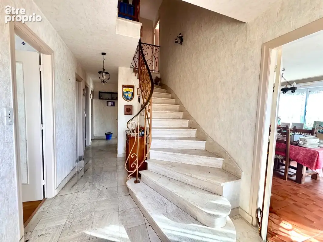 Maison à vendre 7 pièces PLOUGUIN (29) - photo 2