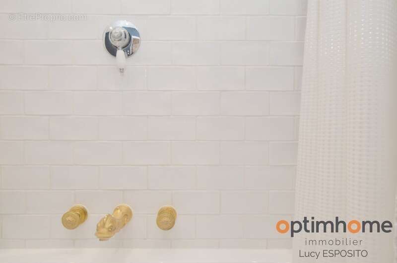 Maison à NANTEUIL-EN-VALLEE