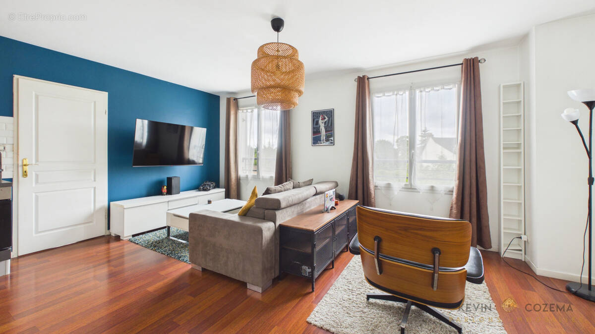 Appartement à CORBEIL-ESSONNES