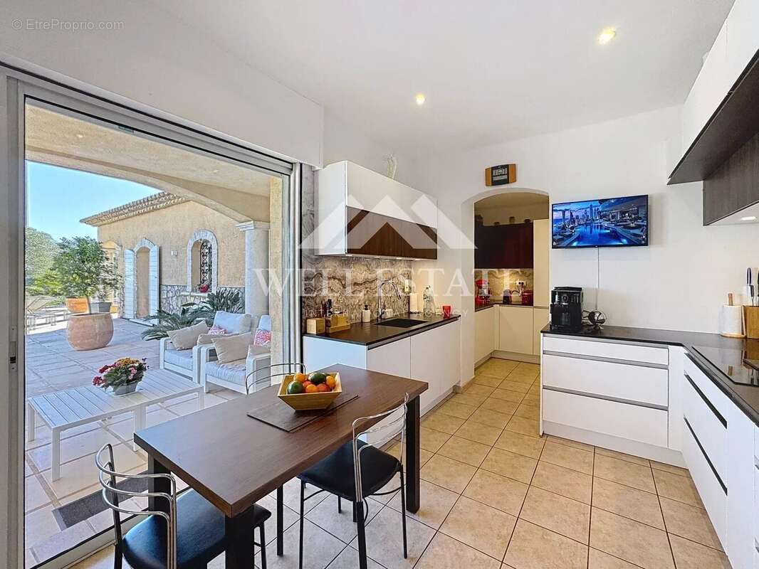 Maison à LES ADRETS-DE-L&#039;ESTEREL