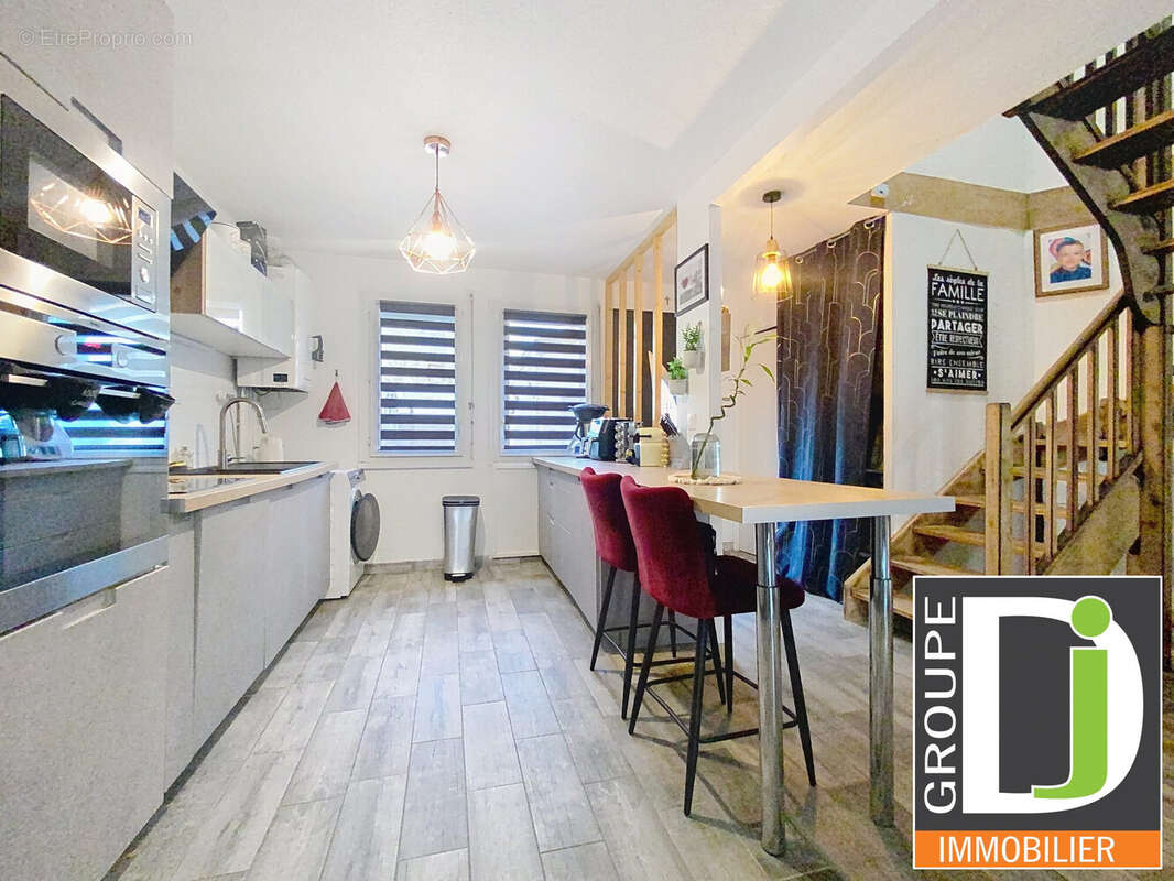 Maison à PORTES-LES-VALENCE