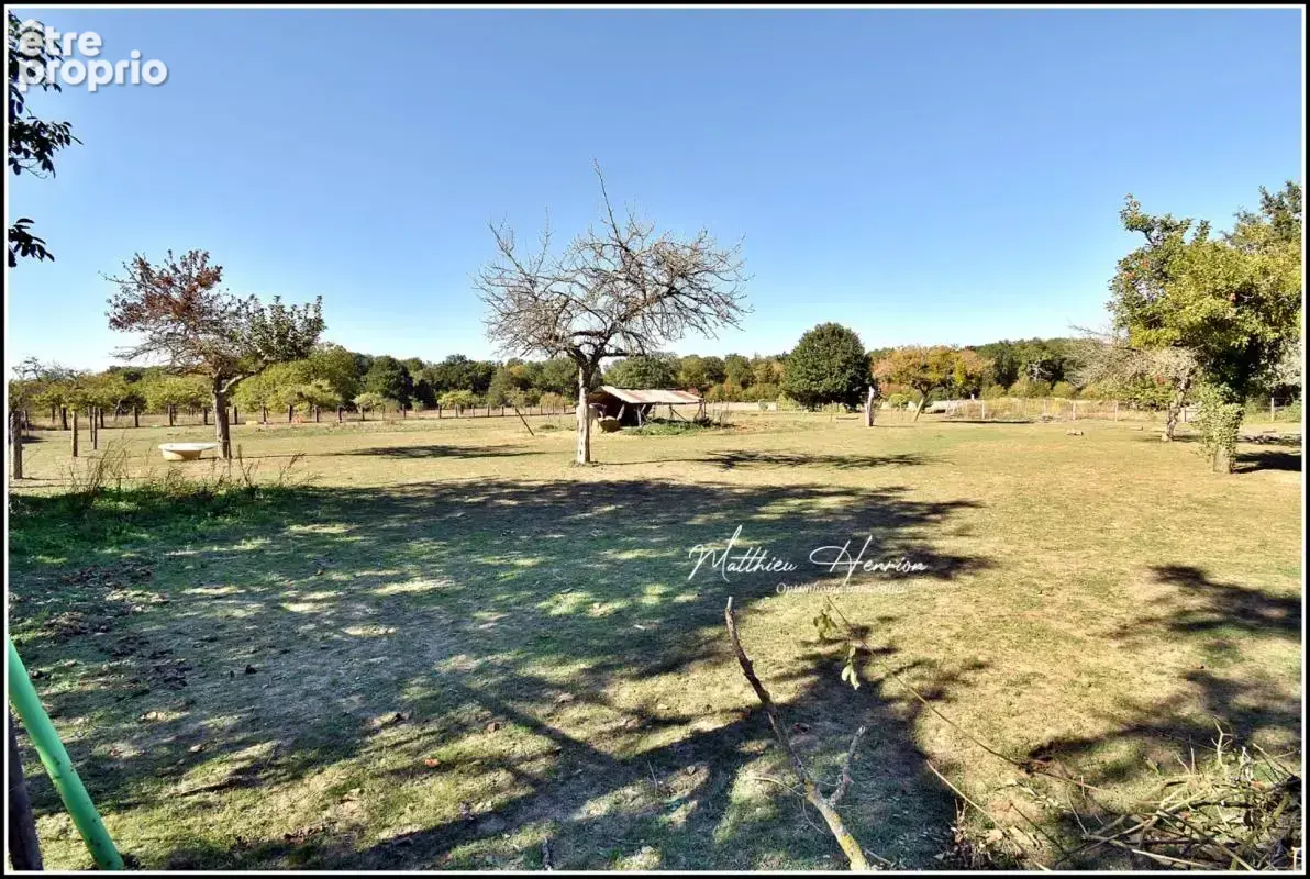 Les baux-sainte-croix – ancien corps de ferme, deux maisons et 300 m² de dépendances sur plus d’un hectare - photo 8