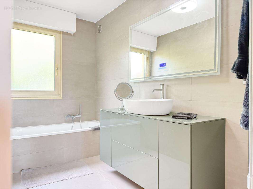 Nice lanterne - 4/5p 110 m² avec terrasse 26 m² vue mer - garage et cave - photo 8