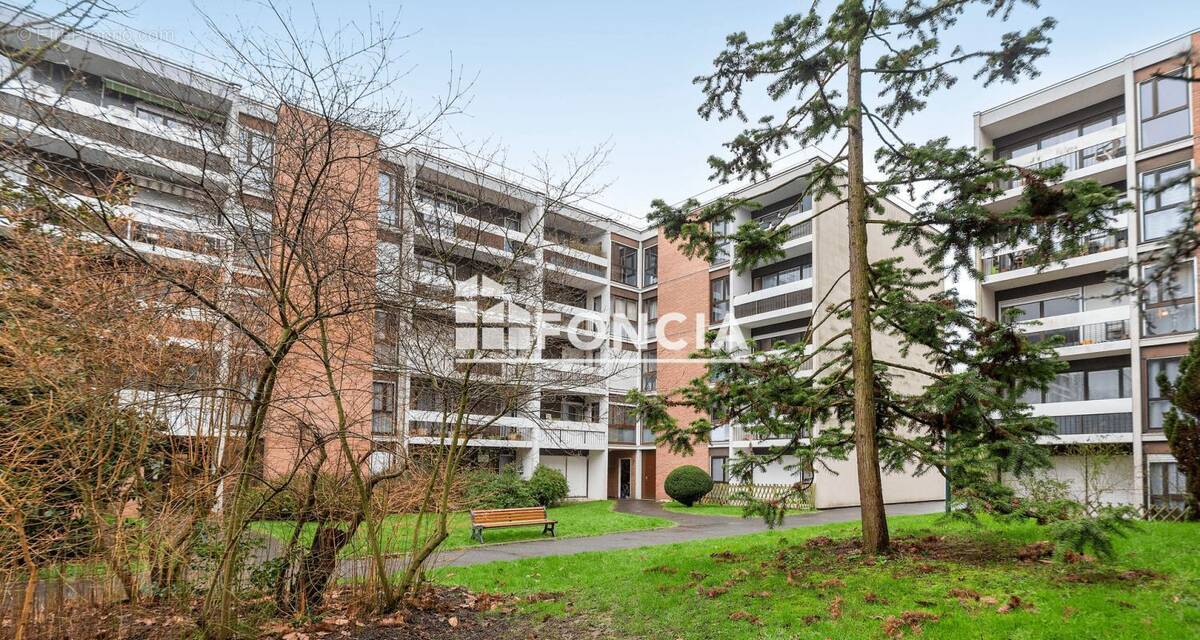 Appartement à LES ULIS