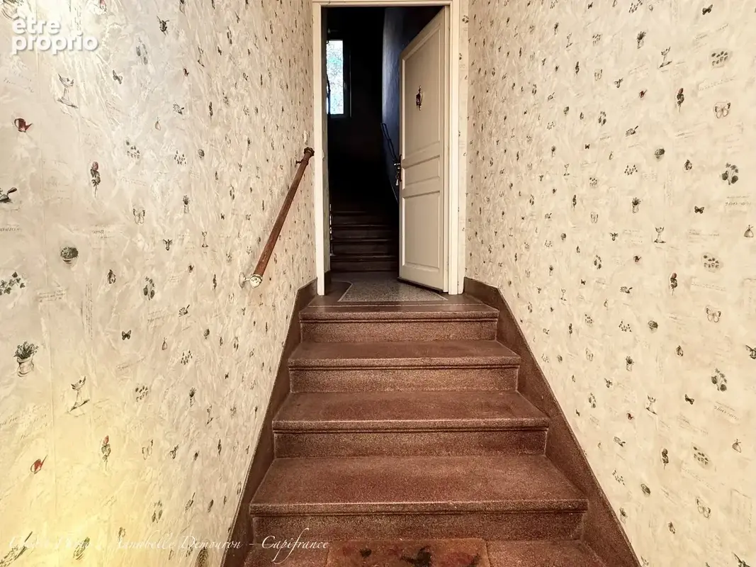 Chamalières – maison de famille en pierre – 215 m² – 5 chambres – jardinet – garage - photo 23