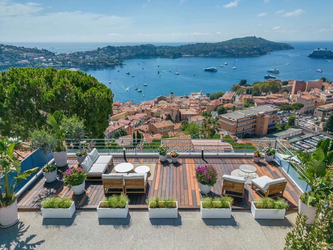 Maison 187 m² à Villefranche-Sur-Mer  - photo 8