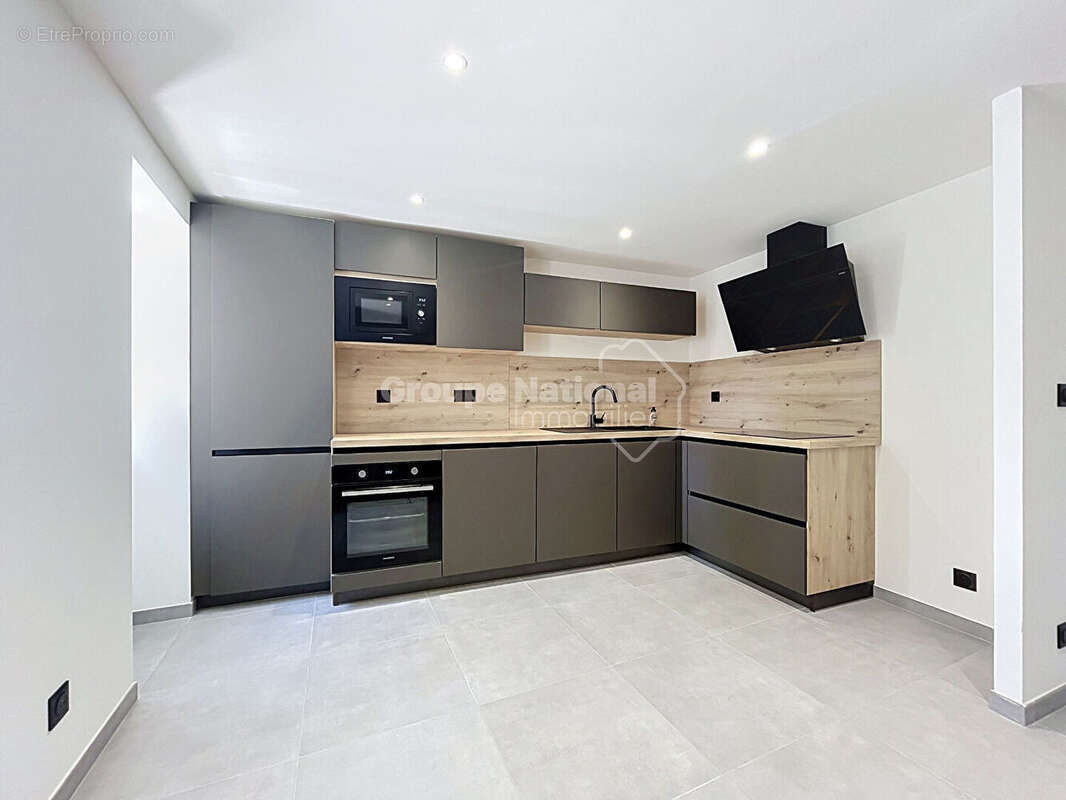 Appartement Aubignan centre historique 3pièces 58 m2 entièrement rénové avec équipements neufs - photo 2