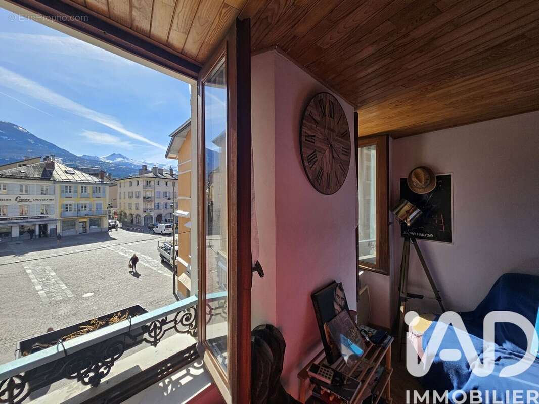 Appartement 39 m² à Embrun  - photo 4