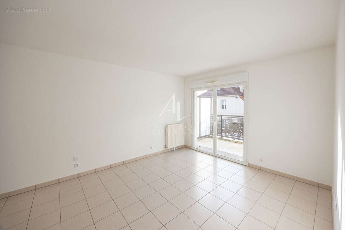 Appartement à POMPONNE