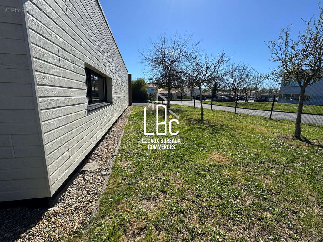 Commerce à LE LOROUX-BOTTEREAU