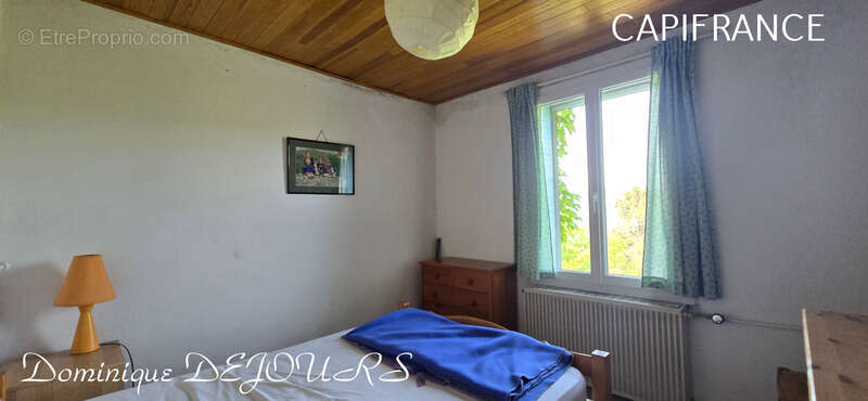 Maison à SAINT-SAUVEUR-DE-MONTAGUT