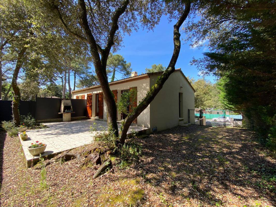 Maison à LES MATHES