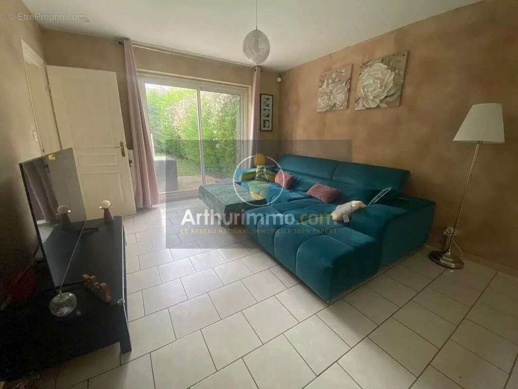 Maison à SAVIGNY-LE-TEMPLE