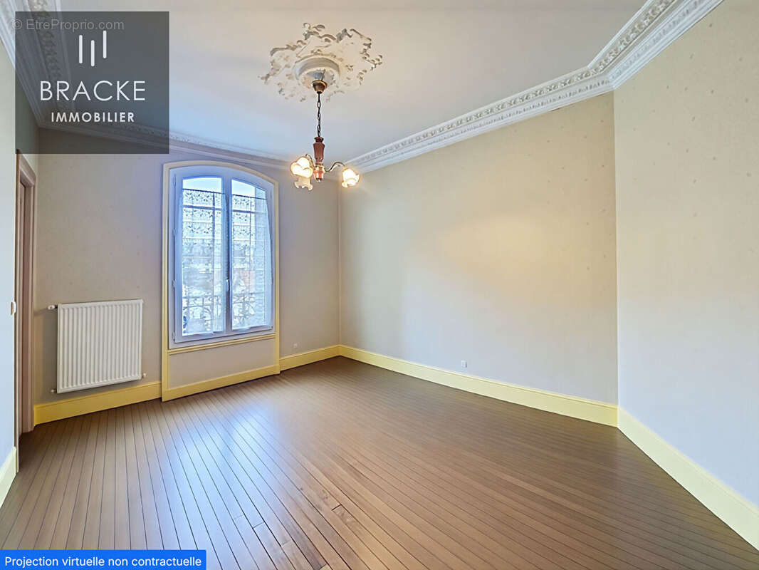 Appartement à LA GARENNE-COLOMBES