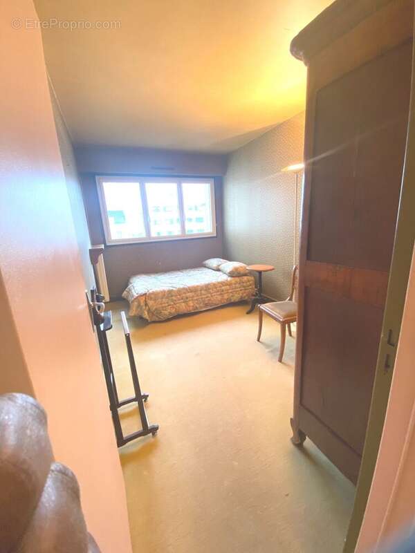 Appartement à PARIS-19E