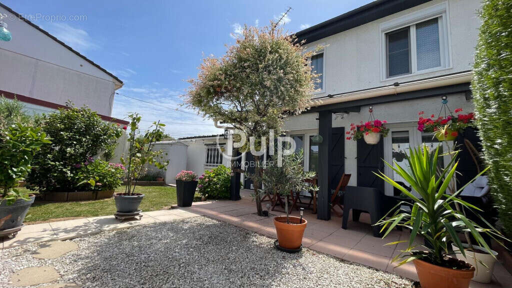 Maison à SALLAUMINES