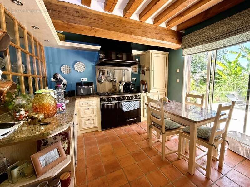 Maison normande de caractère de 162m² avec dépendances, 6 pièces, 3 chambres, plan d'eau et parc paysager - CERNAY (14290) - photo 10