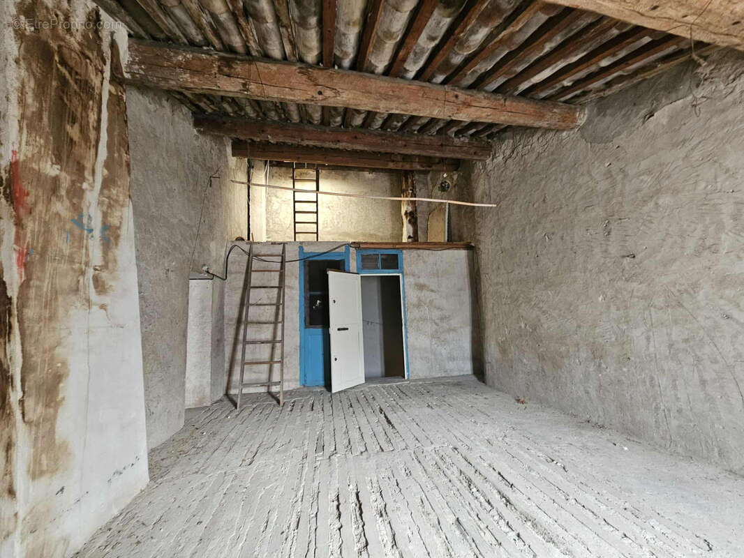 Maison à VENTENAC-EN-MINERVOIS