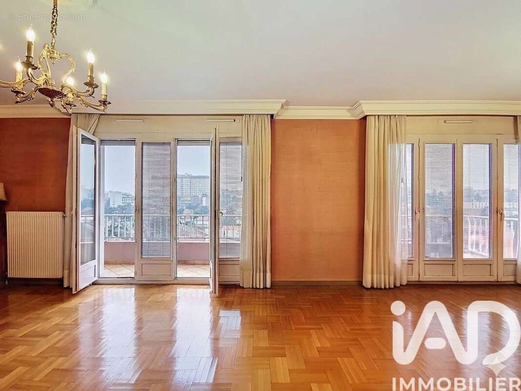 Photo 4 - Appartement à VILLEURBANNE