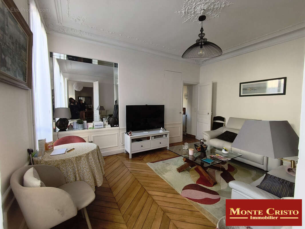 salon - Appartement à VERSAILLES