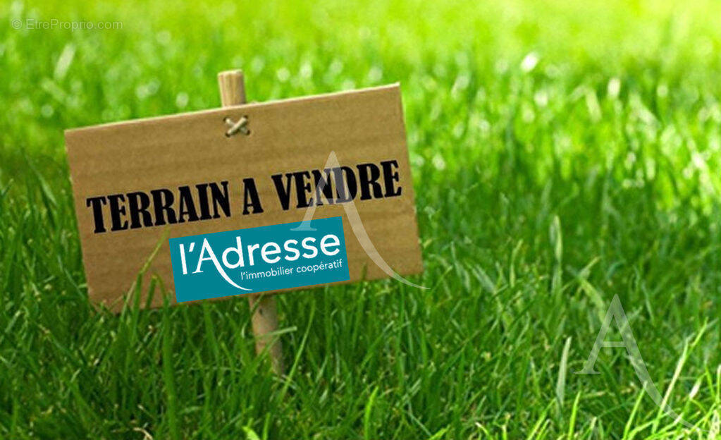 Terrain à NOISY-LE-SEC