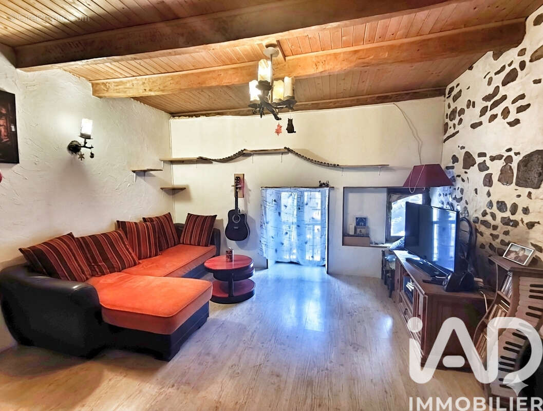 Maison 110 m² à Saint-Jean-De-La-Porte  - photo 3