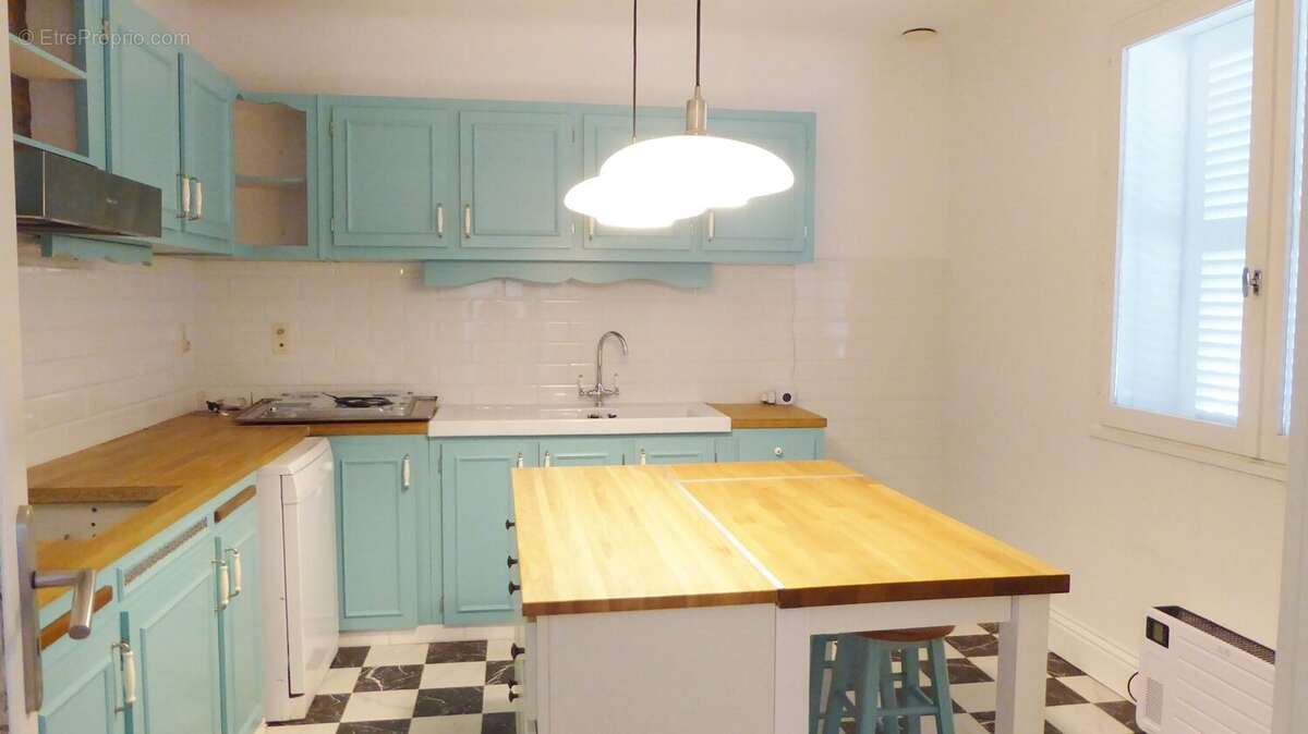 Maison contemporaine 200 m² avec T3 indépendant, piscine, terrain 1300 m²  proche lac  sans vis-à-vis  fort potentiel - photo 8