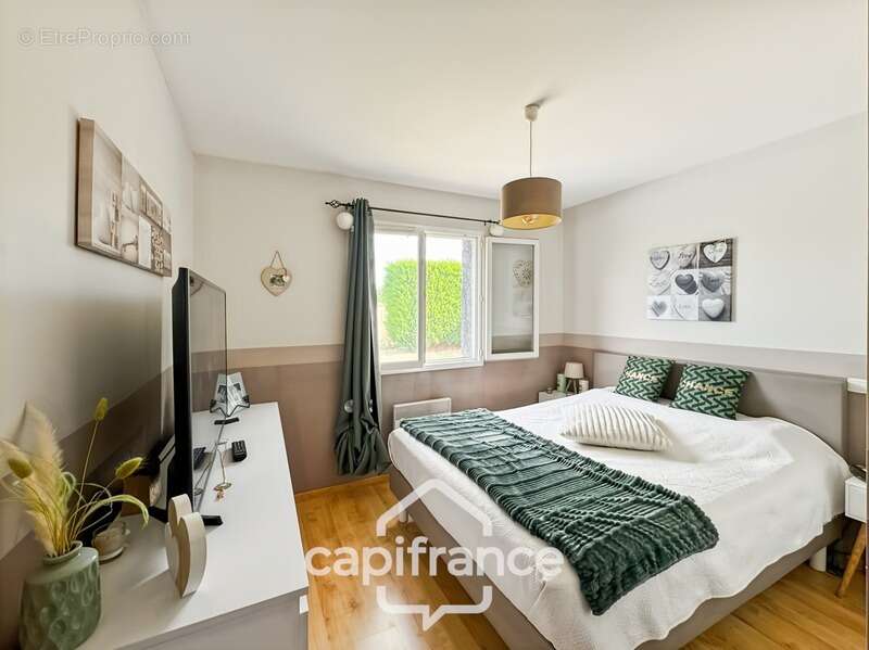 Maison à BOUGE-CHAMBALUD