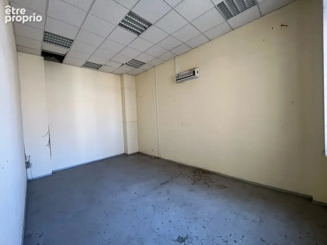 Ensemble immobilier de 410 m2 à aménager avec rooftop - photo 11