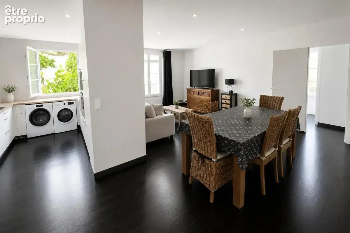 Appartement de 3 pièces de 79 m² à Royan
IDEAL INVESTISSEUR LMNP - photo 1