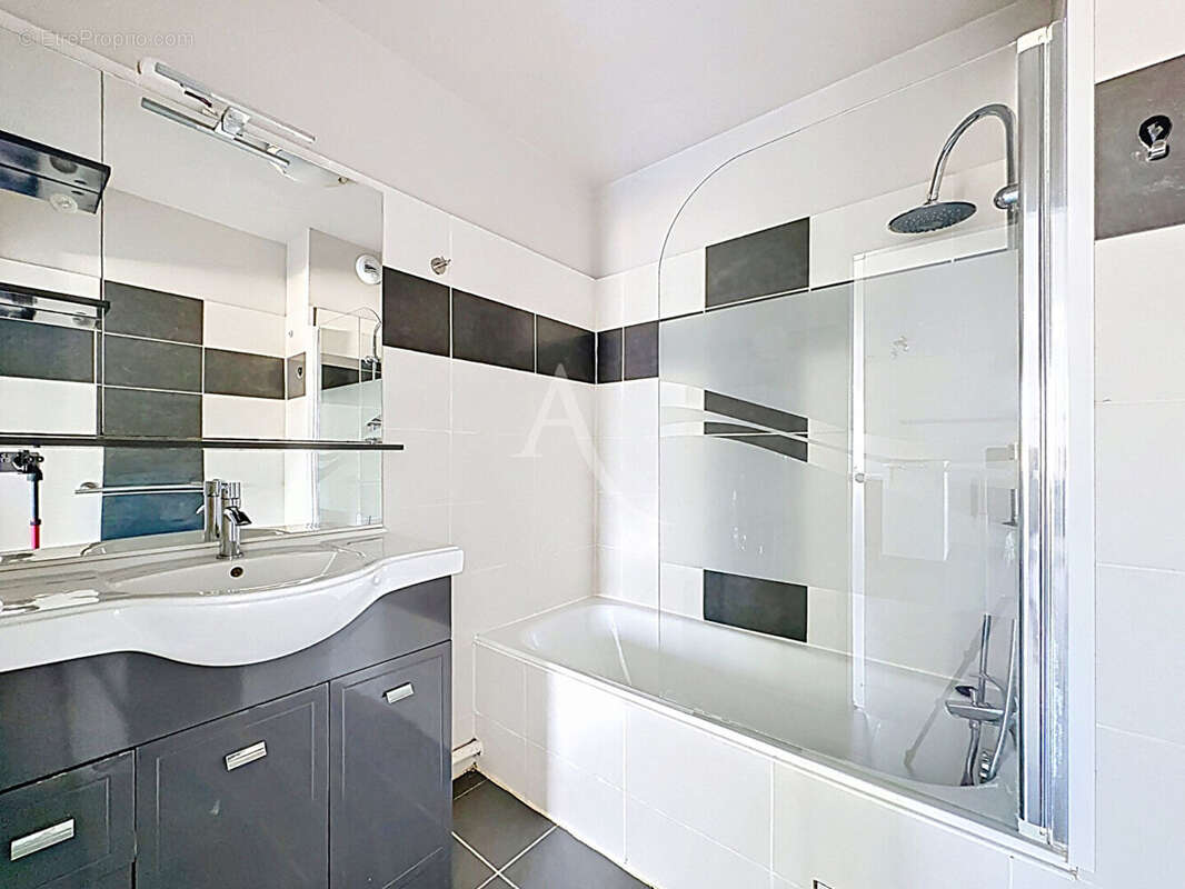Appartement à FONBEAUZARD