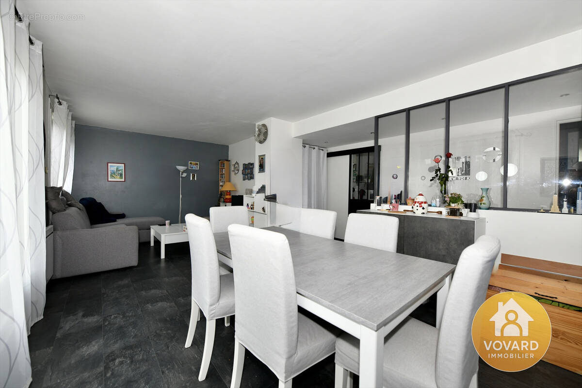 Appartement à GROSLAY