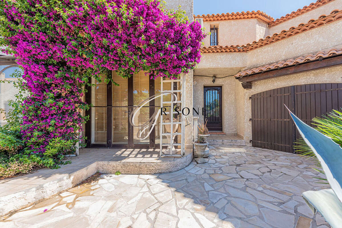 Maison à SIX-FOURS-LES-PLAGES