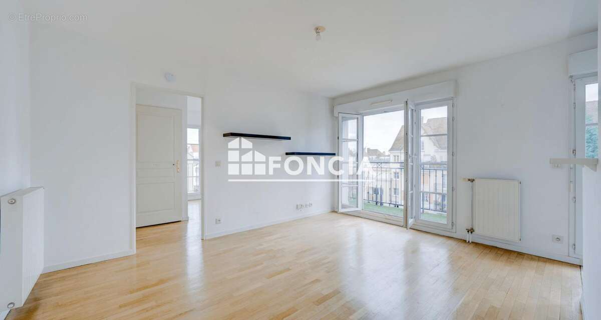 Appartement à LE PLESSIS-ROBINSON