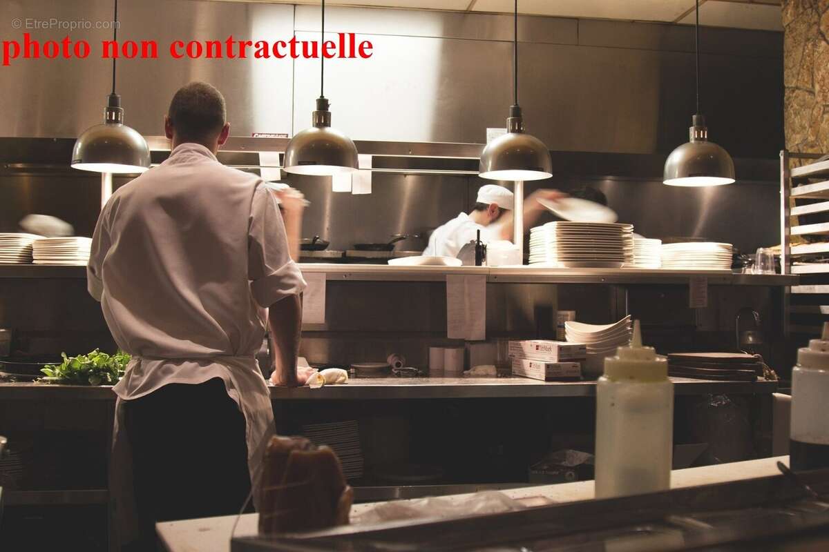 A VENDRE - Aix Les Bains - Fonds de commerce BAR RESTAURANT avec licence IV - photo 3