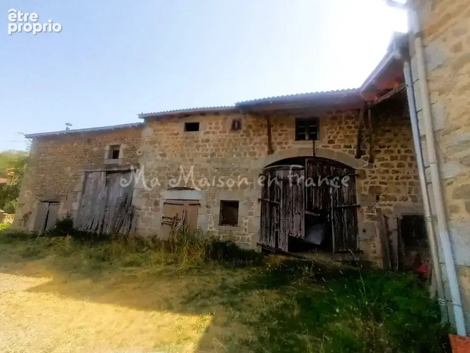 Maison 15 pièces 448 m² à vendre à Chateldon (63290) - photo 2
