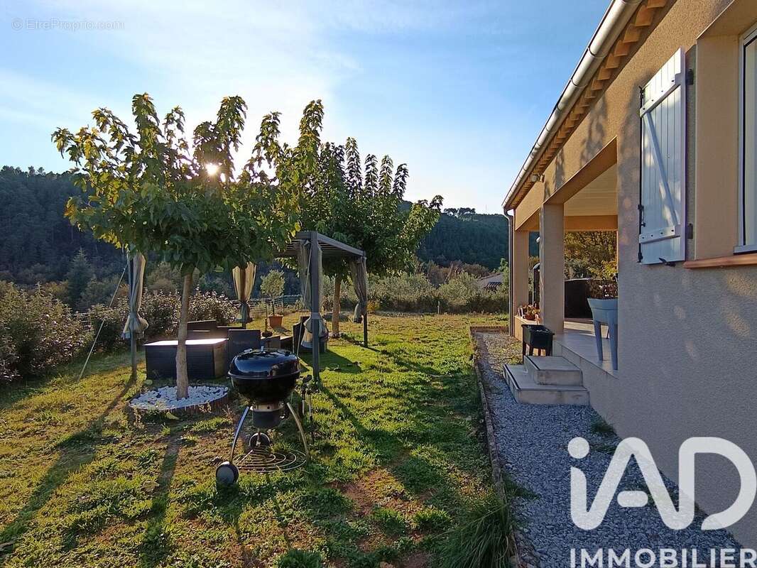 Photo 2 - Maison à CHAMBONAS