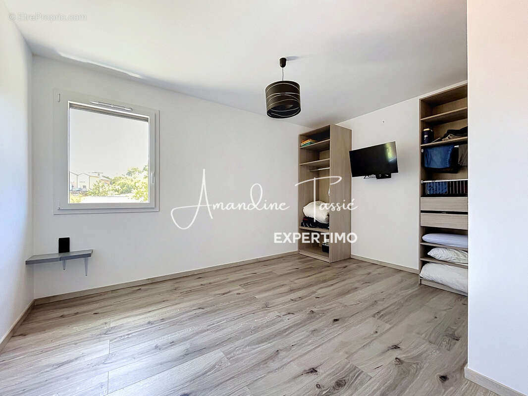 Maison ossature bois haut de gamme avec vue dominante   Classe A   4 chambres   Terrain de 528 m2 - photo 7