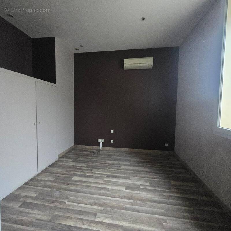 Appartement à LUNEL