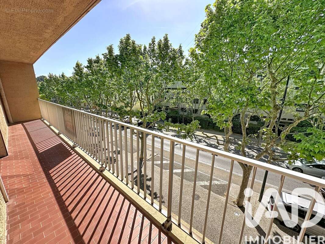 Photo 3 - Appartement à CARNOUX-EN-PROVENCE
