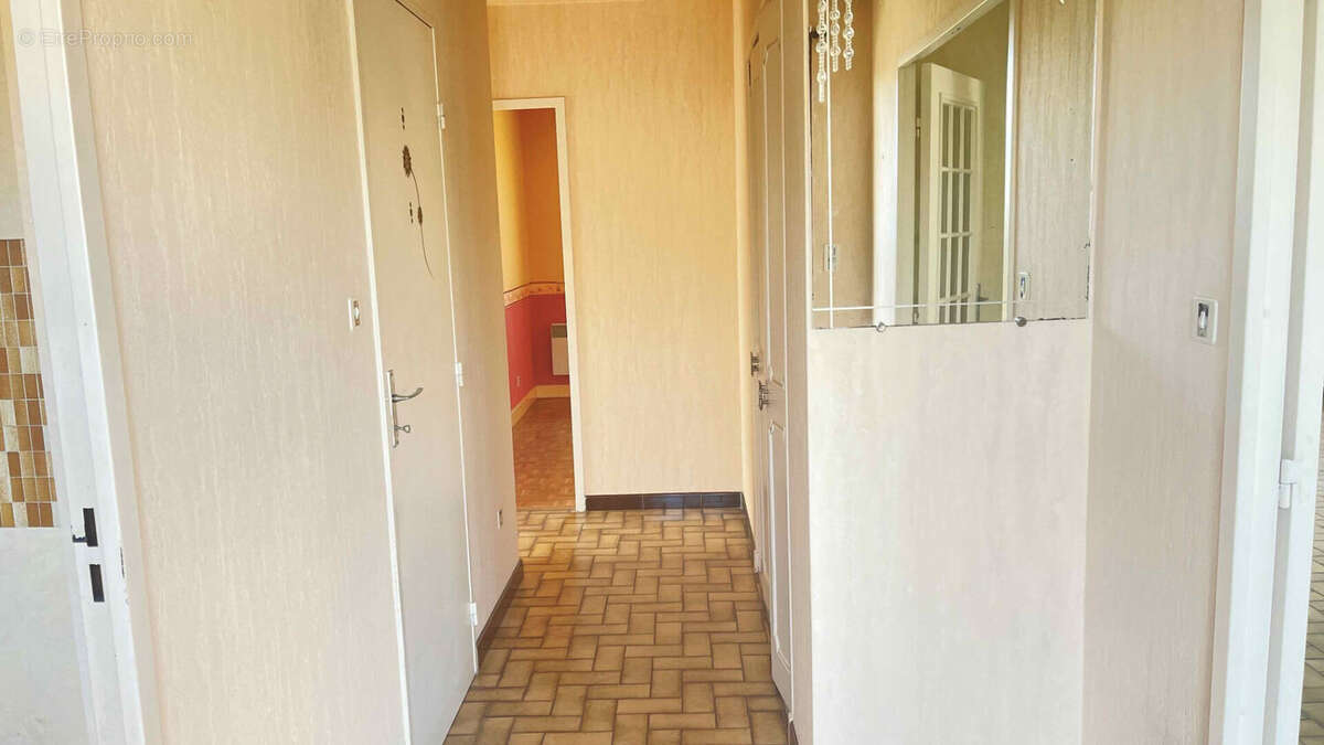 Maison à YZEURE