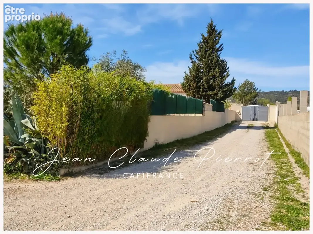 Maison à vendre 6 pièces avec Hangar indépendant et piscine CLARENSAC (30) - photo 11