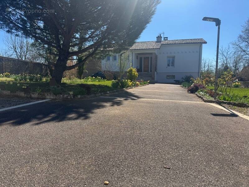 Maison à SAINT-VALLIER